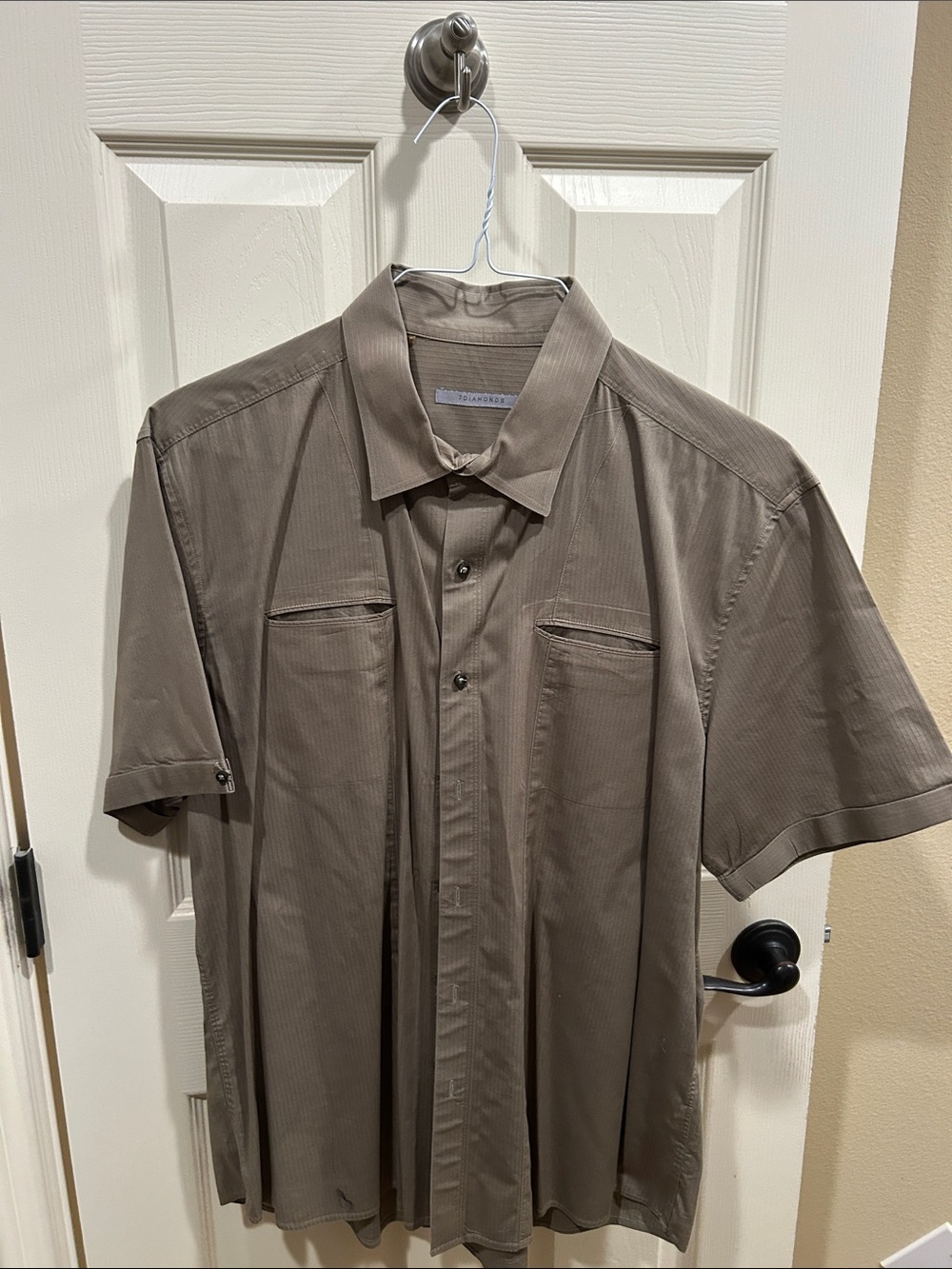 7 Diamonds Men's Short-Sleeve Button-Down Shirt in Taupe